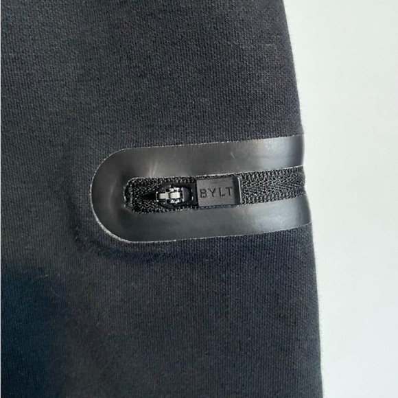 EUC Bylt Jogger Shorts Mens Medium Black Stretch Athletic Sweatshort Performance - Picture 3 of 11